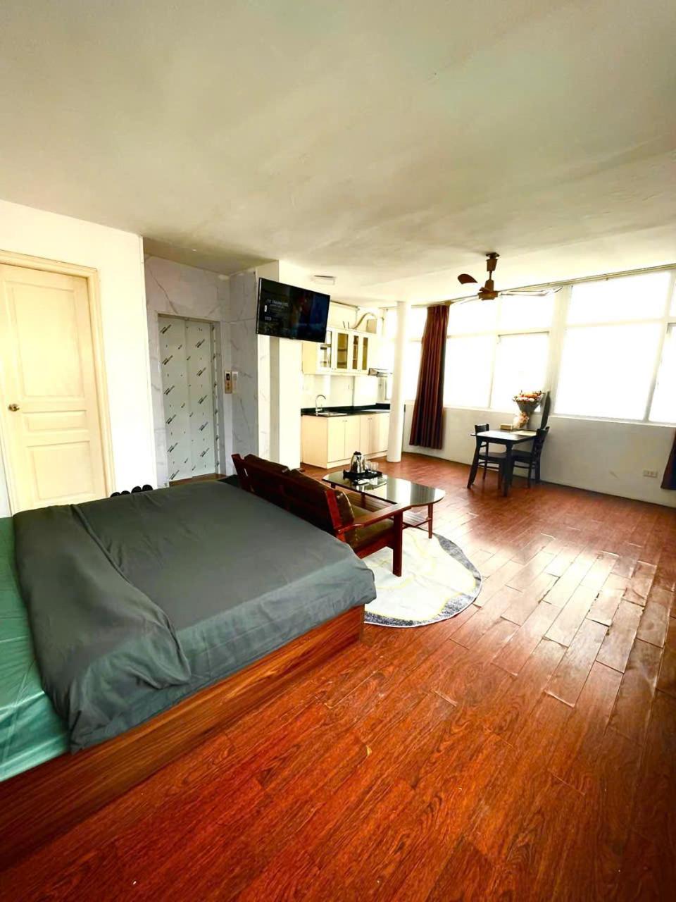 Rendezvous House